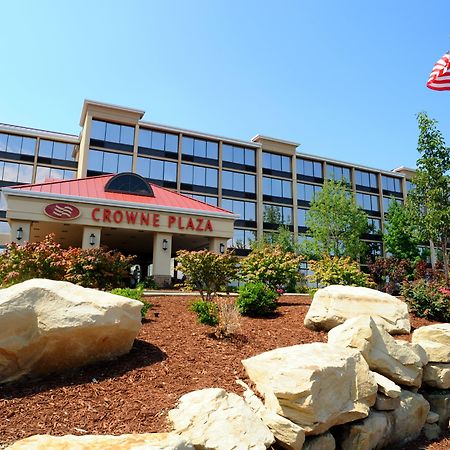 Crowne Plaza Clevel& Airport Hotel Middleburg Heights Exterior foto