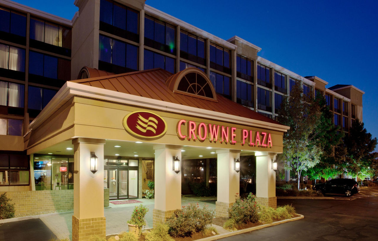 Crowne Plaza Clevel& Airport Hotel Middleburg Heights Exterior foto